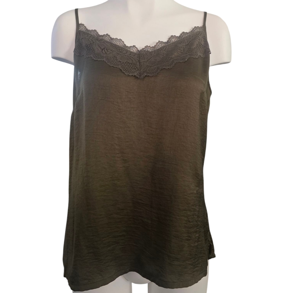 "LILY MOSS" Tank